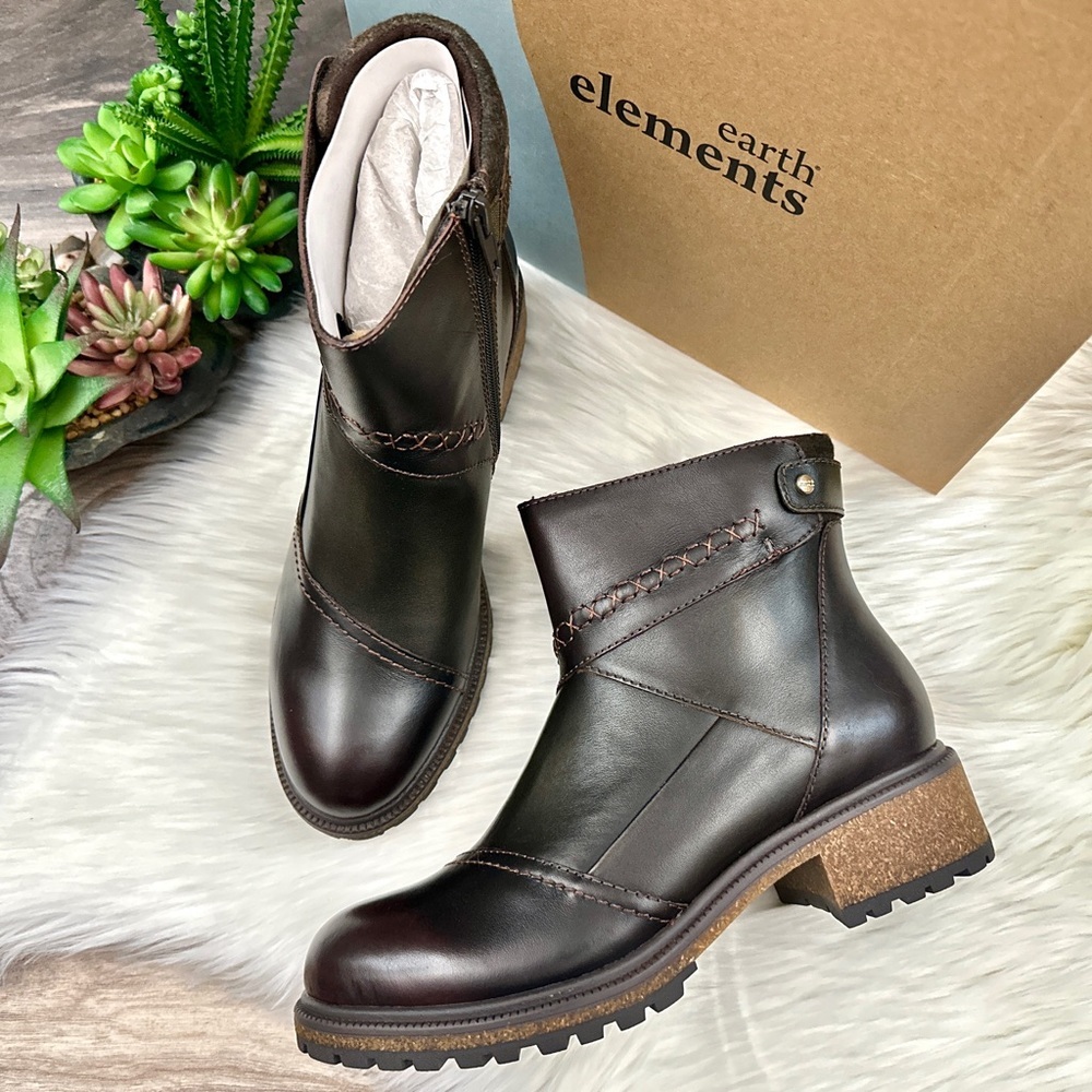 NIB Earth Elements Taylen Boot Bootie Lug Sole Patchwork Leather Walnut